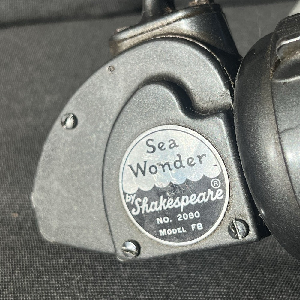 Vintage Shakespeare Sea Wonder 2080 Model FB Saltwater Spinning Reel Made In USA